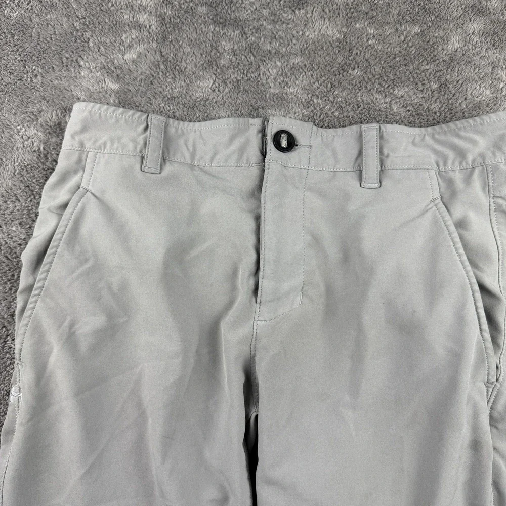 Under Armour Golf Fitted Shorts Heatgear Mens 30 Gray Low Rise‎